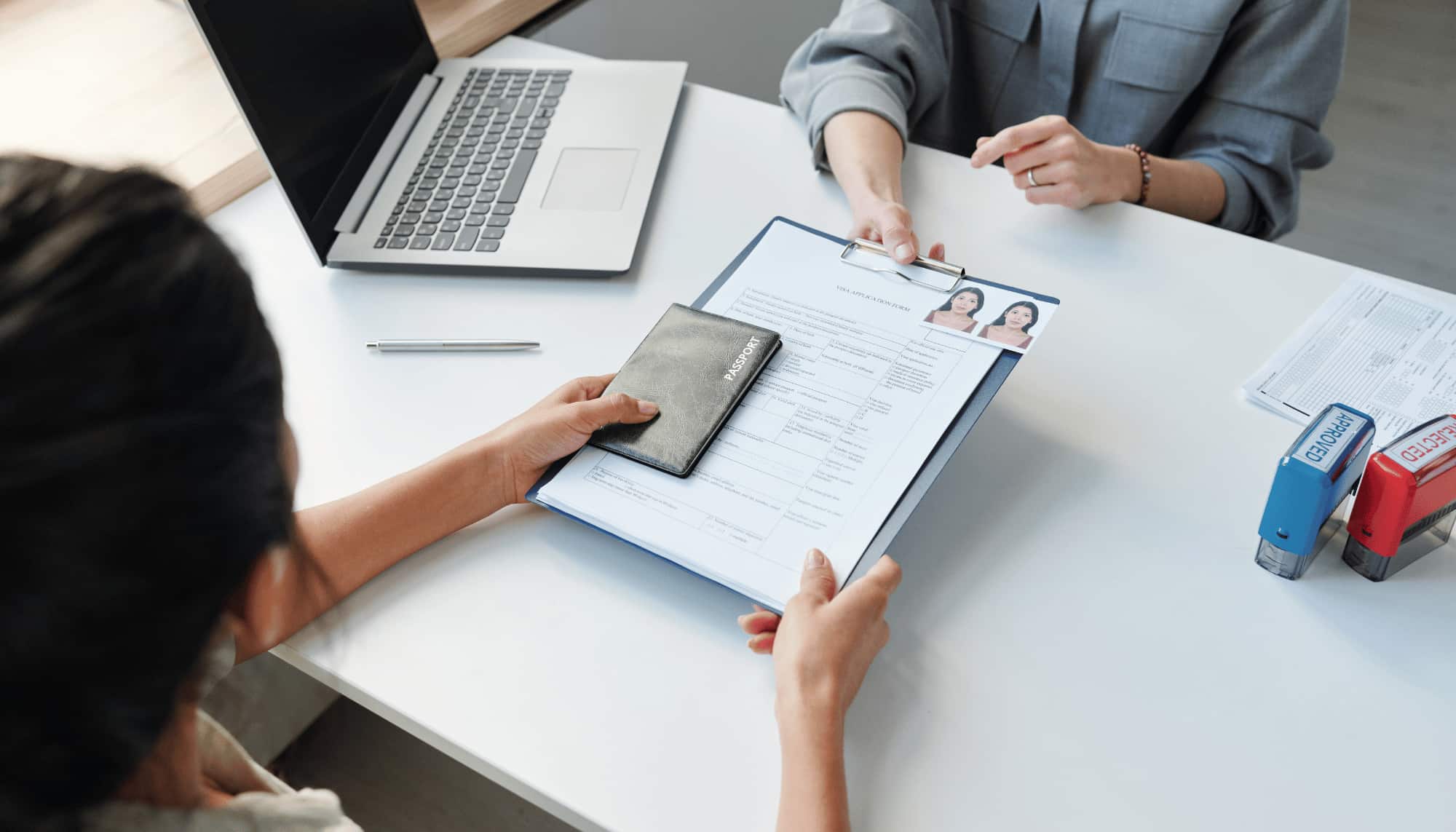 تمدید خودکار ویزای اقامت